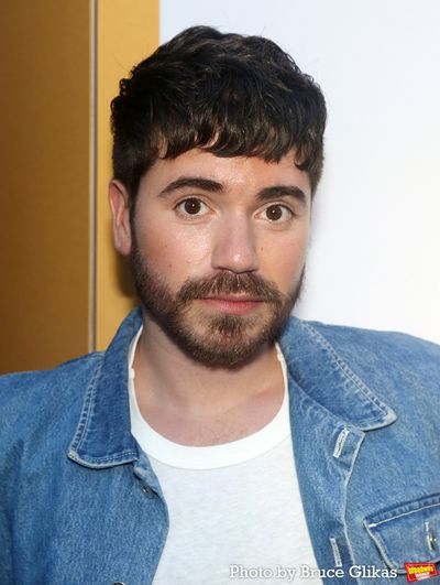Noah Galvin Photo