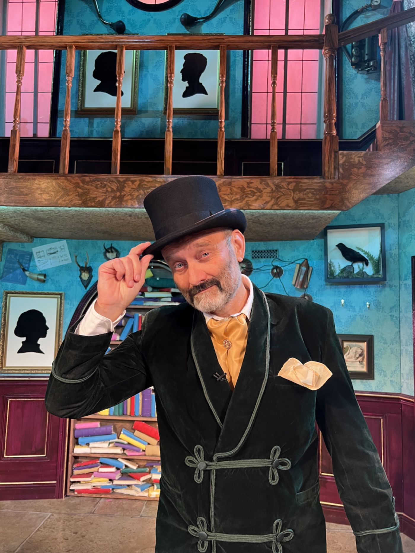 Photo: First Look at Hugh Dennis Guest Starring in BLEAK EXPECTATIONS Photo: First Look at Hugh Dennis Guest Starring in BLEAK EXPECTATIONS Image