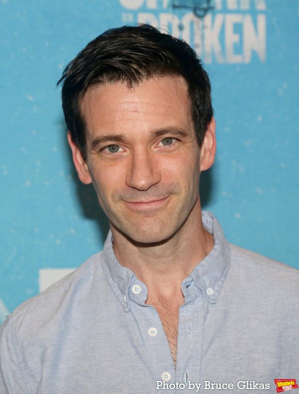 Colin Donnell Photo