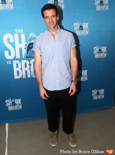 Colin Donnell Photo