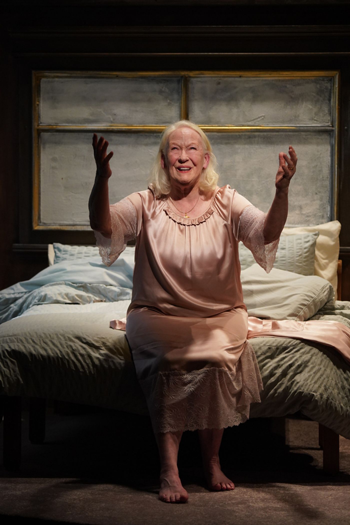 Photos: First Look at Marie Mullen in THE SAVIOUR at Irish Rep  Image
