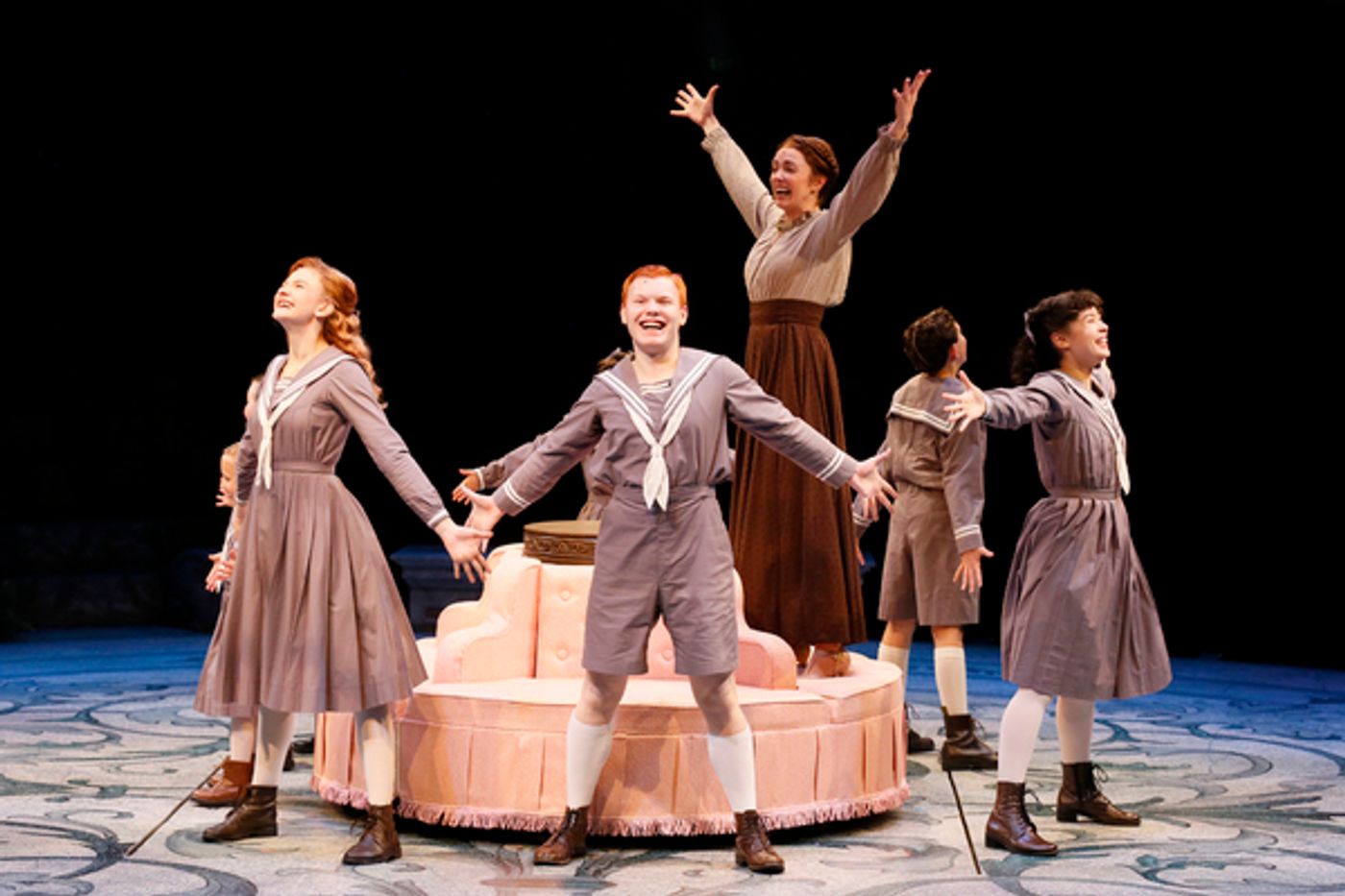 Photos: First Look at THE SOUND OF MUSIC at North Shore Music Theatre  Image