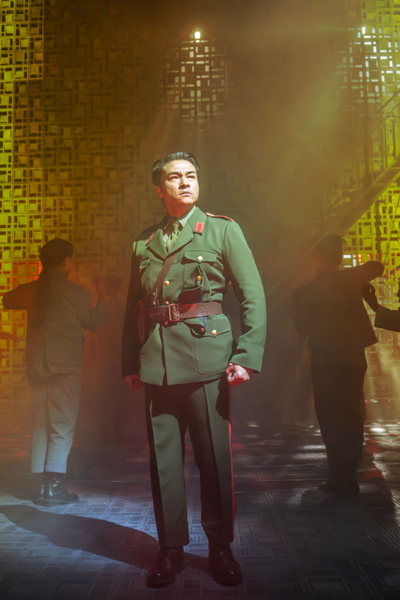 Photos: First Look at Non-Replica MISS SAIGON with the First Female Engineer  Image