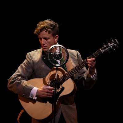 Captain von Trapp (Jeremy Landon Hays) Photo