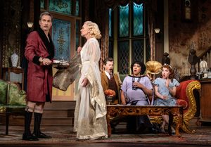  Eric McCormack (Beau), Laura Bell Bundy (Sylvia), Alex Moffat (Clarke), Lilli Cooper Photo