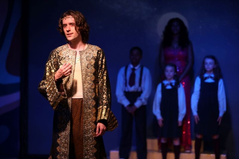 Review: JOSEPH AND THE AMAZING TECHNICOLOR DREAMCOAT at Murry's Dinner Playhouse  Image