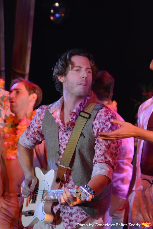 Photos: The Cast of ESCAPE TO MARGARITAVILLE Takes Opening Night Bows  Image