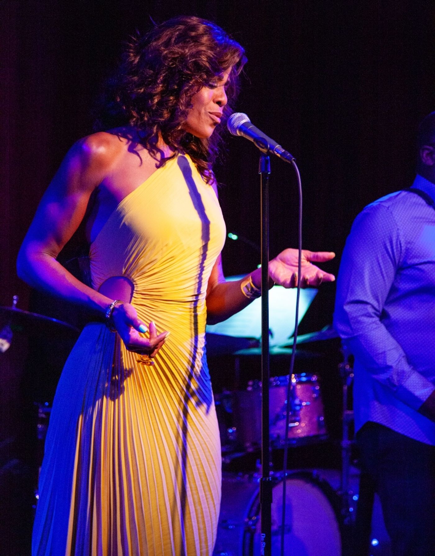 Review: NICOLE HENRY Packs The House For Birdland Debut Review: NICOLE HENRY Packs The House For Birdland Debut Image