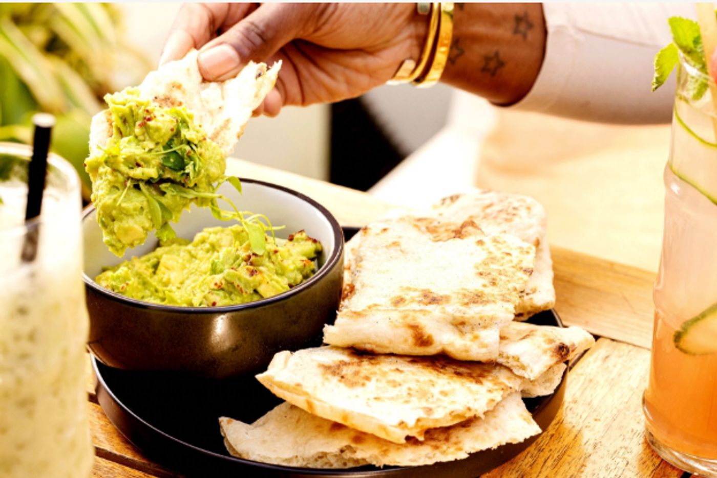 Review: GILLIGAN'S in SoHo-The Beachy Bar and Restaurant Delights Review: GILLIGAN'S in SoHo-The Beachy Bar and Restaurant Delights Image