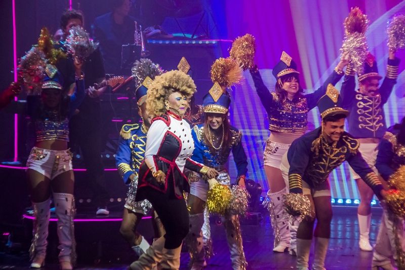 The 1980s Did Not End in the New Musical that Opens at Teatro Claro SP  Image