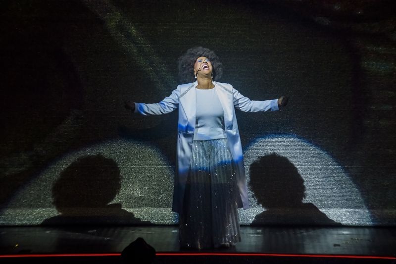 The 1980s Did Not End in the New Musical that Opens at Teatro Claro SP  Image