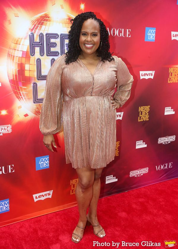 Natasha Rothwell Photo