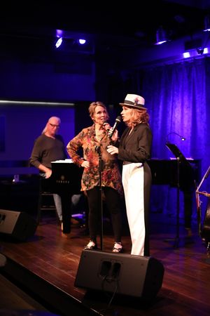 Lianne Marie Dobbs @ BroadwayWorld Lianne Marie Dobbs Photo