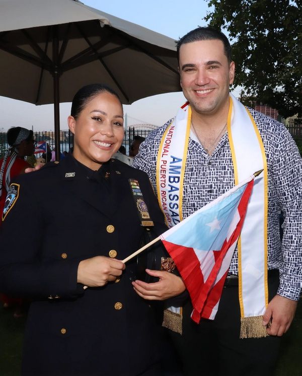 Photos: The Gracie Mansion Dressed Up To Celebrate The Puerto Rican Spirit  Image
