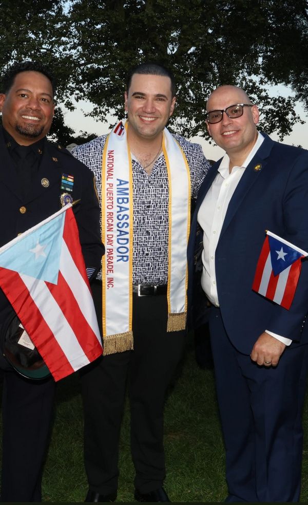 Photos: The Gracie Mansion Dressed Up To Celebrate The Puerto Rican Spirit  Image