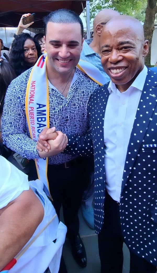 Photos: The Gracie Mansion Dressed Up To Celebrate The Puerto Rican Spirit  Image