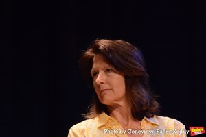 Jennifer van Dyck Photo