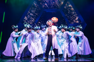 Roger Bart and cast Photo