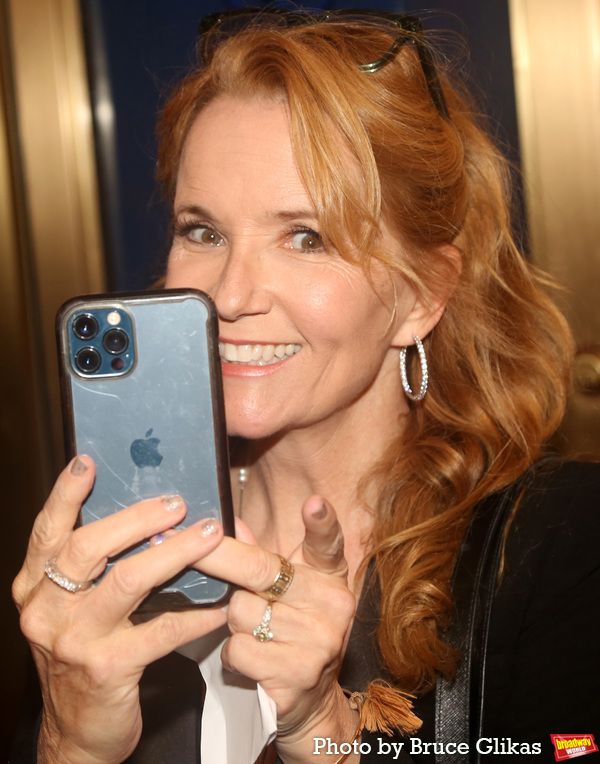 Lea Thompson Photo