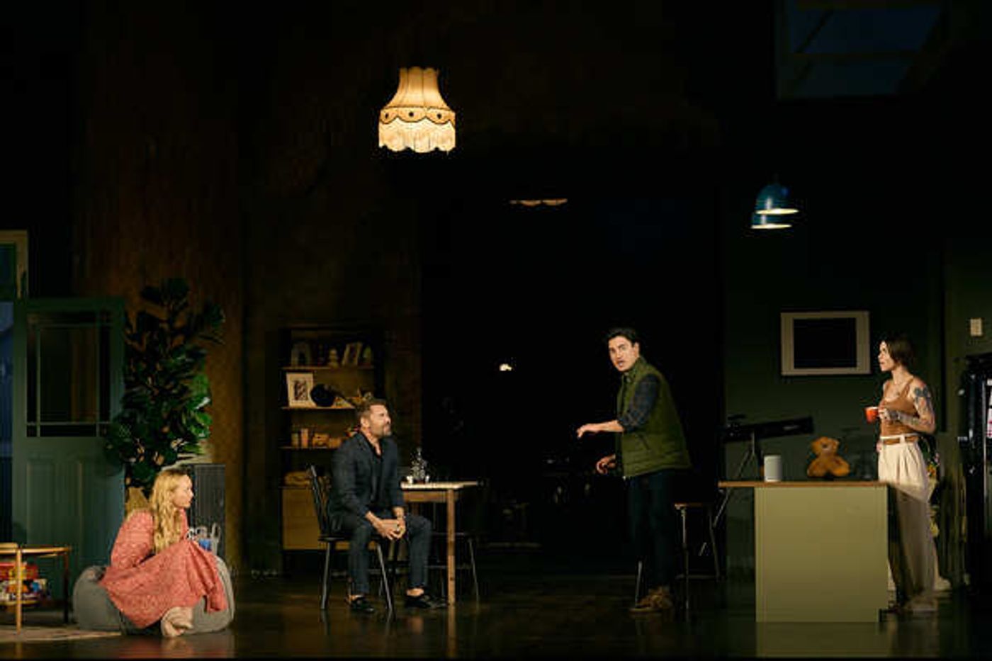 Photos: First Look at 2:22 - A GHOST STORY at Melbourne's Her Majesty's Theatre Photos: First Look at 2:22 - A GHOST STORY at Melbourne's Her Majesty's Theatre Image