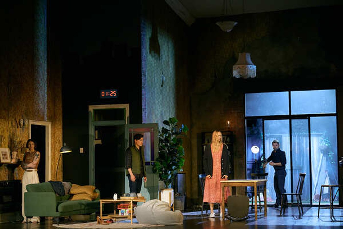 Photos: First Look at 2:22 - A GHOST STORY at Melbourne's Her Majesty's Theatre Photos: First Look at 2:22 - A GHOST STORY at Melbourne's Her Majesty's Theatre Image