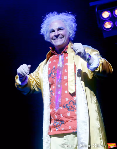 Roger Bart Photo