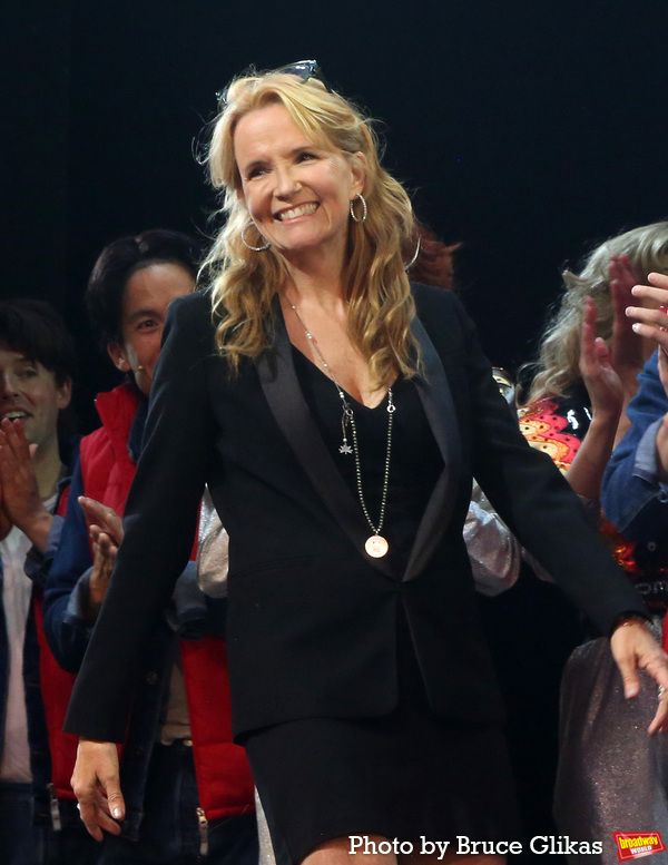 Lea Thompson Photo