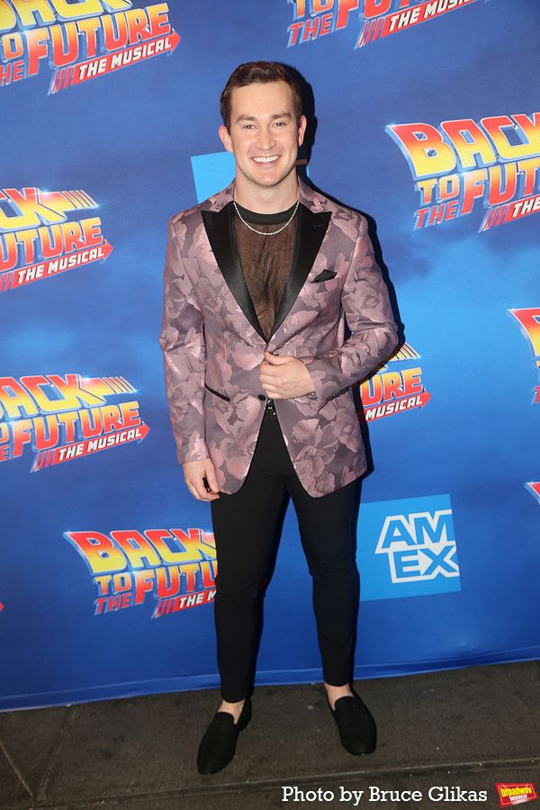 Photos: The Cast of BACK TO THE FUTURE Walks The Red Carpet For Their Gala Performance — photo 66 of 92