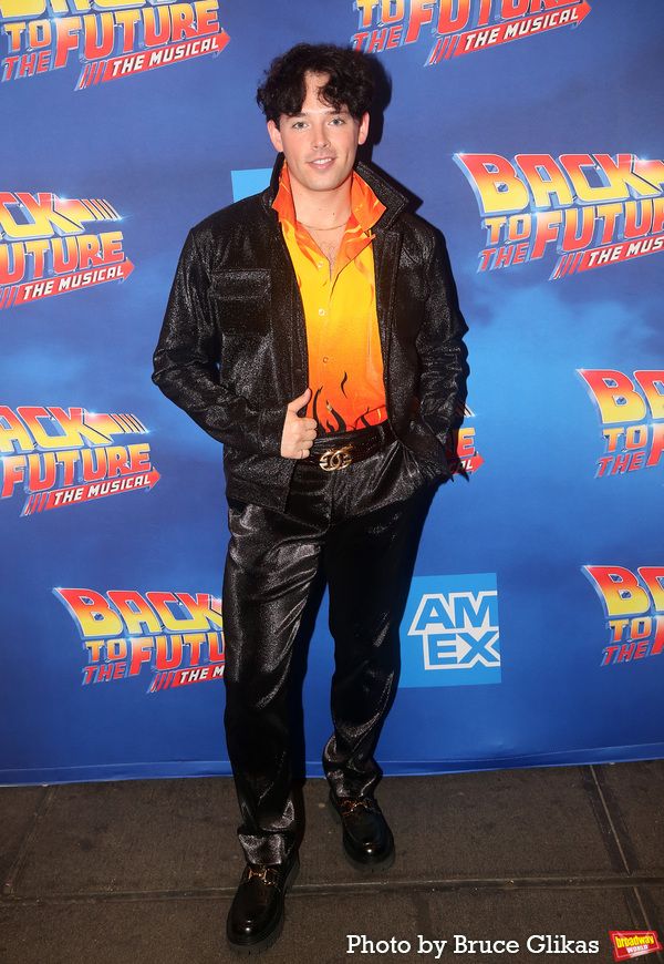 Photos: The Cast of BACK TO THE FUTURE Walks The Red Carpet For Their Gala Performance — photo 44 of 92