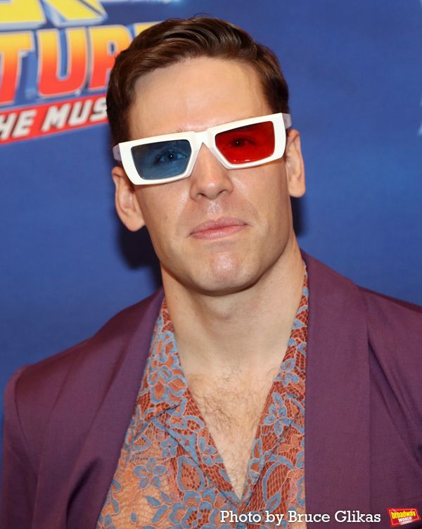 Photos: The Cast of BACK TO THE FUTURE Walks The Red Carpet For Their Gala Performance — photo 47 of 92