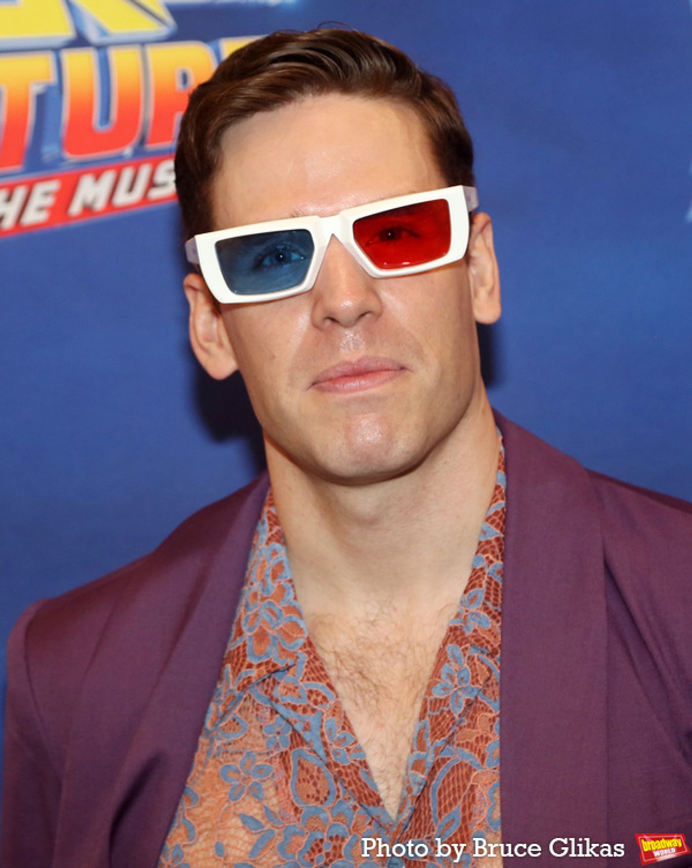 Photos: The Cast of BACK TO THE FUTURE Walks The Red Carpet For Their Gala Performance  Image