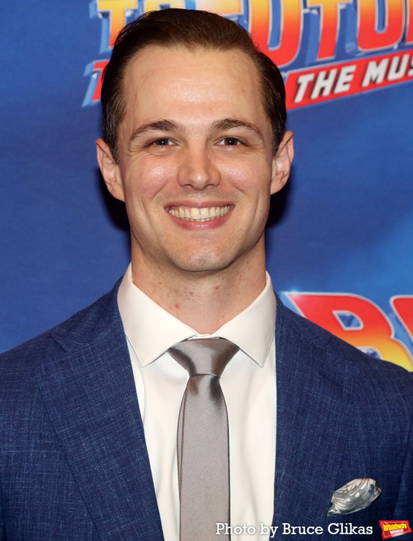 Photos: The Cast of BACK TO THE FUTURE Walks The Red Carpet For Their Gala Performance  Image