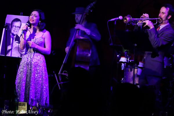Photos: Julie Benko Brings JULIE SINGS JULE to Birdland  Image