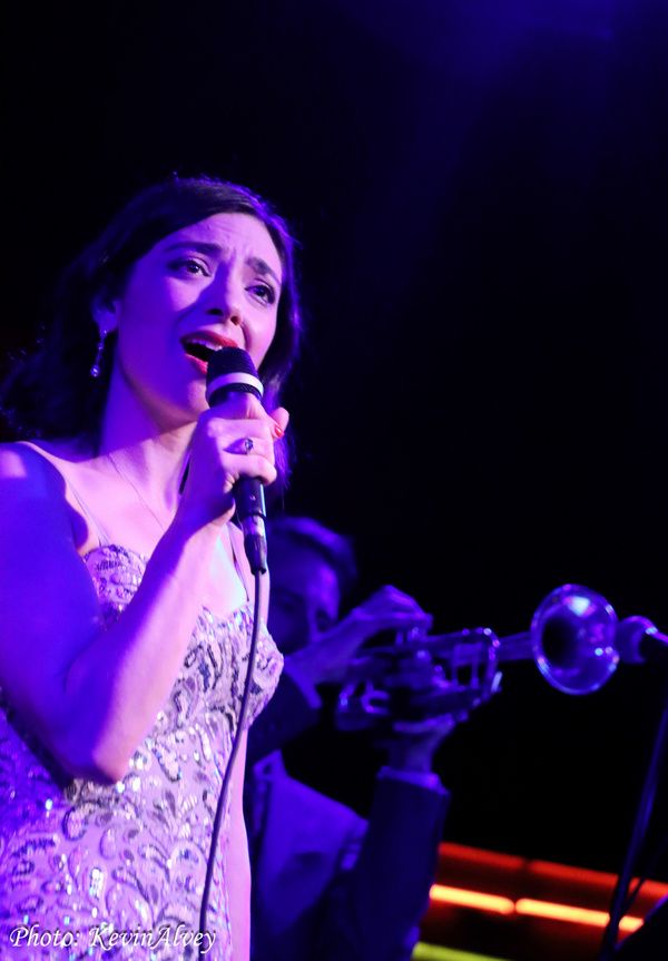 Photos: Julie Benko Brings JULIE SINGS JULE to Birdland  Image