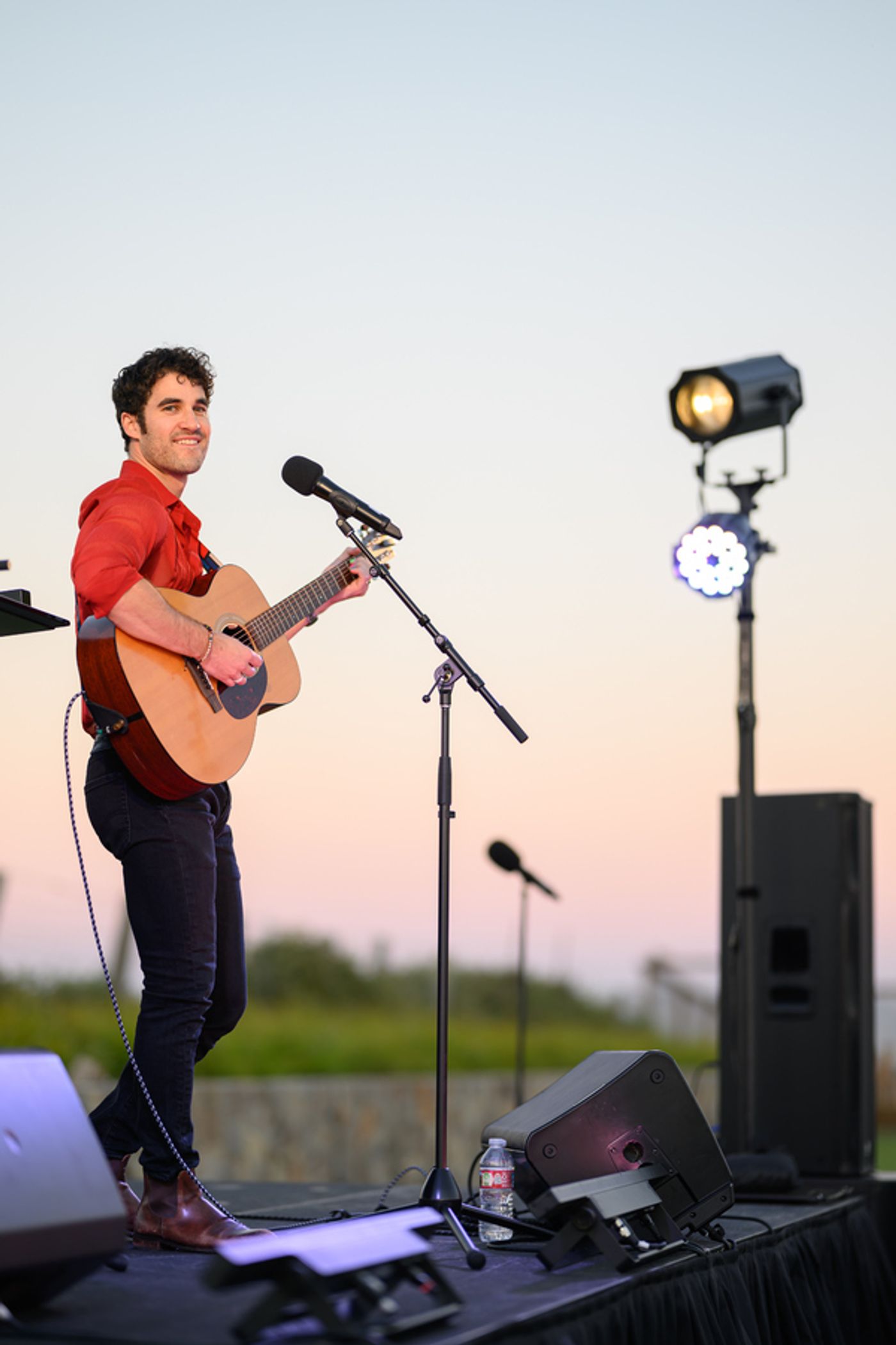 Photos: Darren Criss Takes the Stage at Broadway and Vine  Image