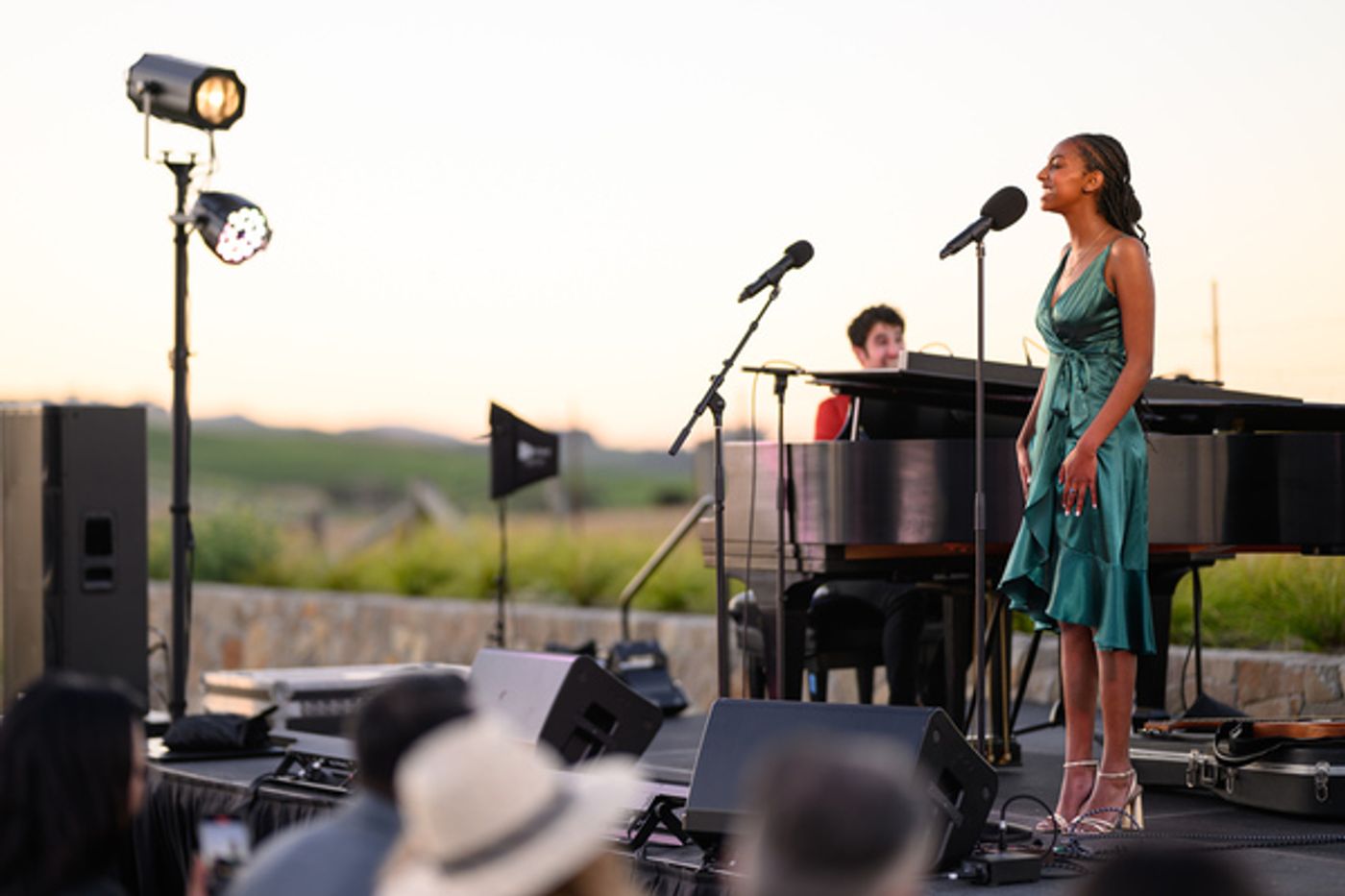 Photos: Darren Criss Takes the Stage at Broadway and Vine  Image