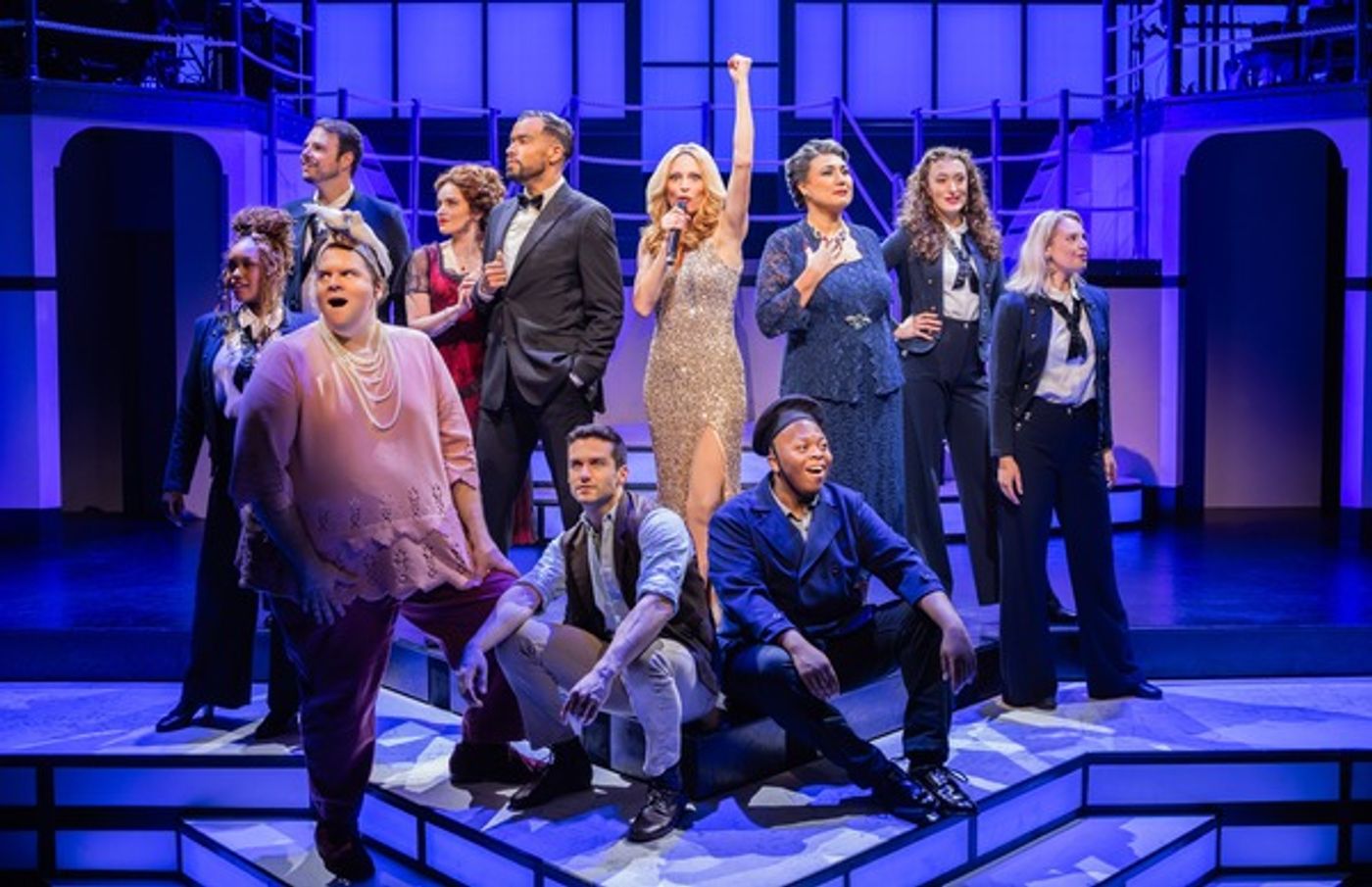 Photos: First Look at Jackie Burns as Céline Dion in TITANIQUE  Image