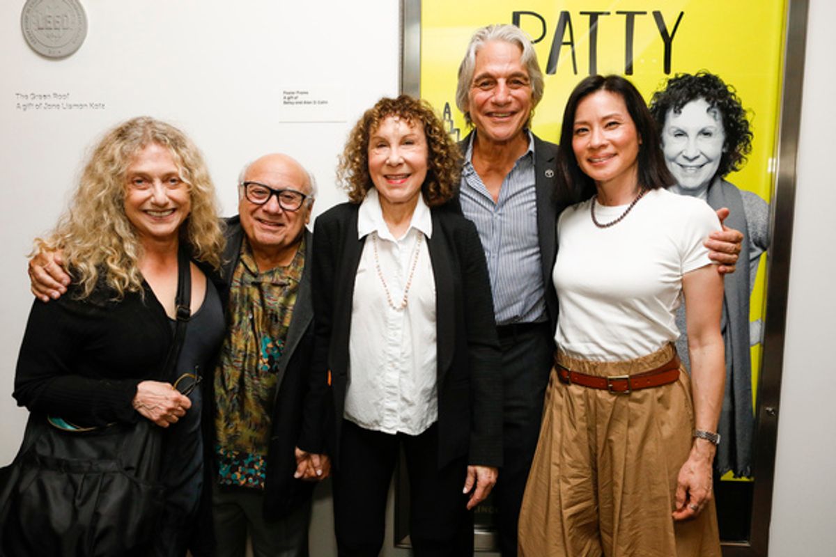 Carol Kane, Danny DeVito, Rhea Perlman, Tony Danza and Lucy Liu  at 