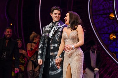 Casey Cott, Courtney Reed Photo