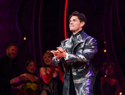 Casey Cott Photo