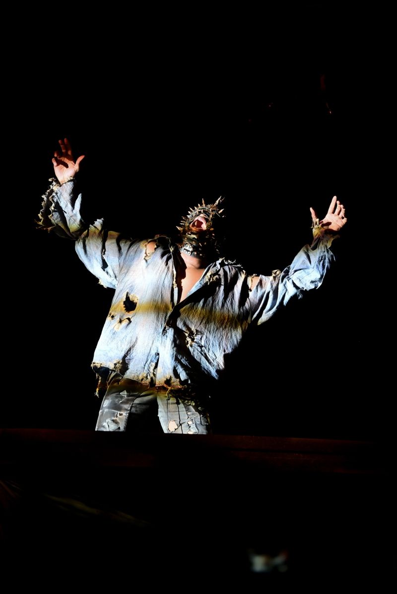 'Electro Opera' IRON – THE MAN IN THE IRON MASK Breaks the Li-mits Between Stage and Audience  Image