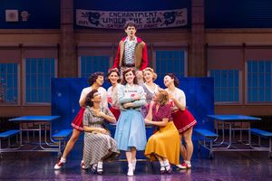 Casey Likes, Liana Hunt and cast @ BroadwayWorld Casey Likes, Liana Hunt and cast Photo