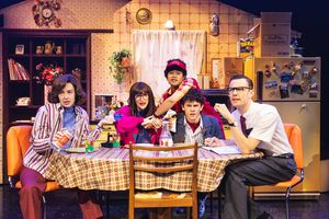 Liana Hunt, Amber Ardolino, Daryl Tofa, Casey Likes and Hugh Coles @ BroadwayWorld Liana Hunt, Amber Ardolino, Daryl Tofa, Casey Likes and Hugh Coles Photo