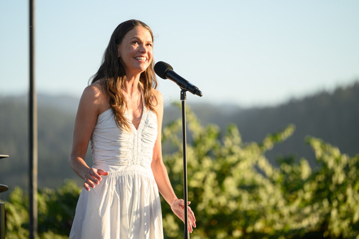 Photos: Sutton Foster Performs at Peju Winery as Part of Broadway and Vine's Summer 2023 Season  Image