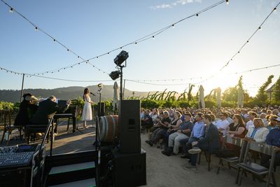 Sutton Foster Photo