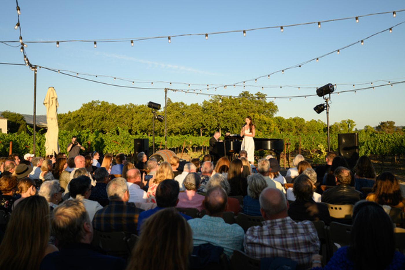 Photos: Sutton Foster Performs at Peju Winery as Part of Broadway and Vine's Summer 2023 Season  Image