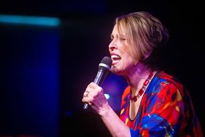 Susie Mosher starts the show @ BroadwayWorld Susie Mosher starts the show Photo