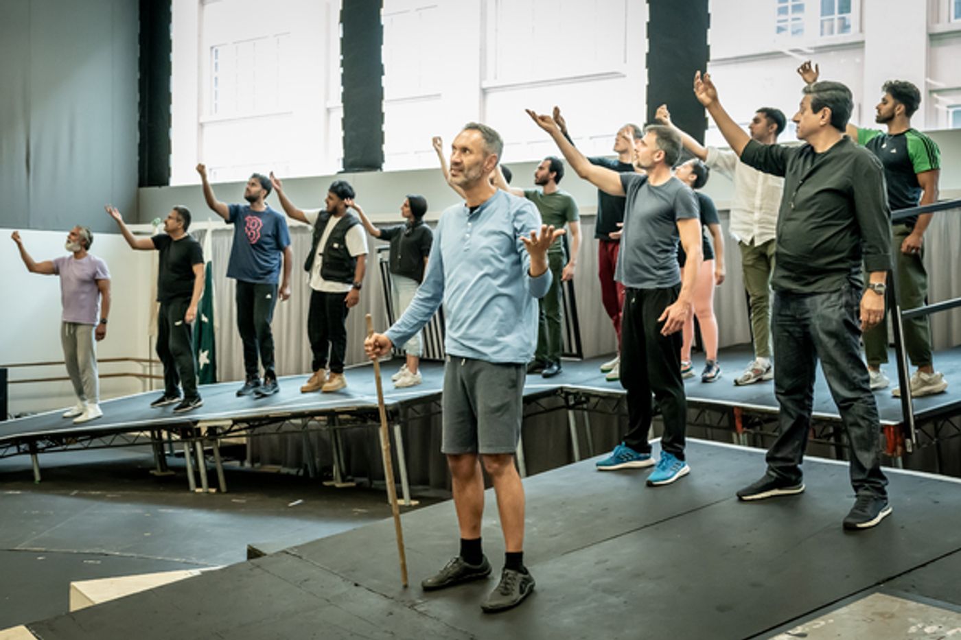 Photos: First Look at THE FATHER AND THE ASSASSIN Returning to the National Theatre  Image