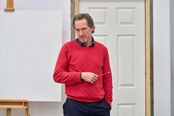 Photos: First Look at Patsy Ferran and Bertie Carvel in Rehearsal for PYGMALION at the Old Vic — photo 1 of 12