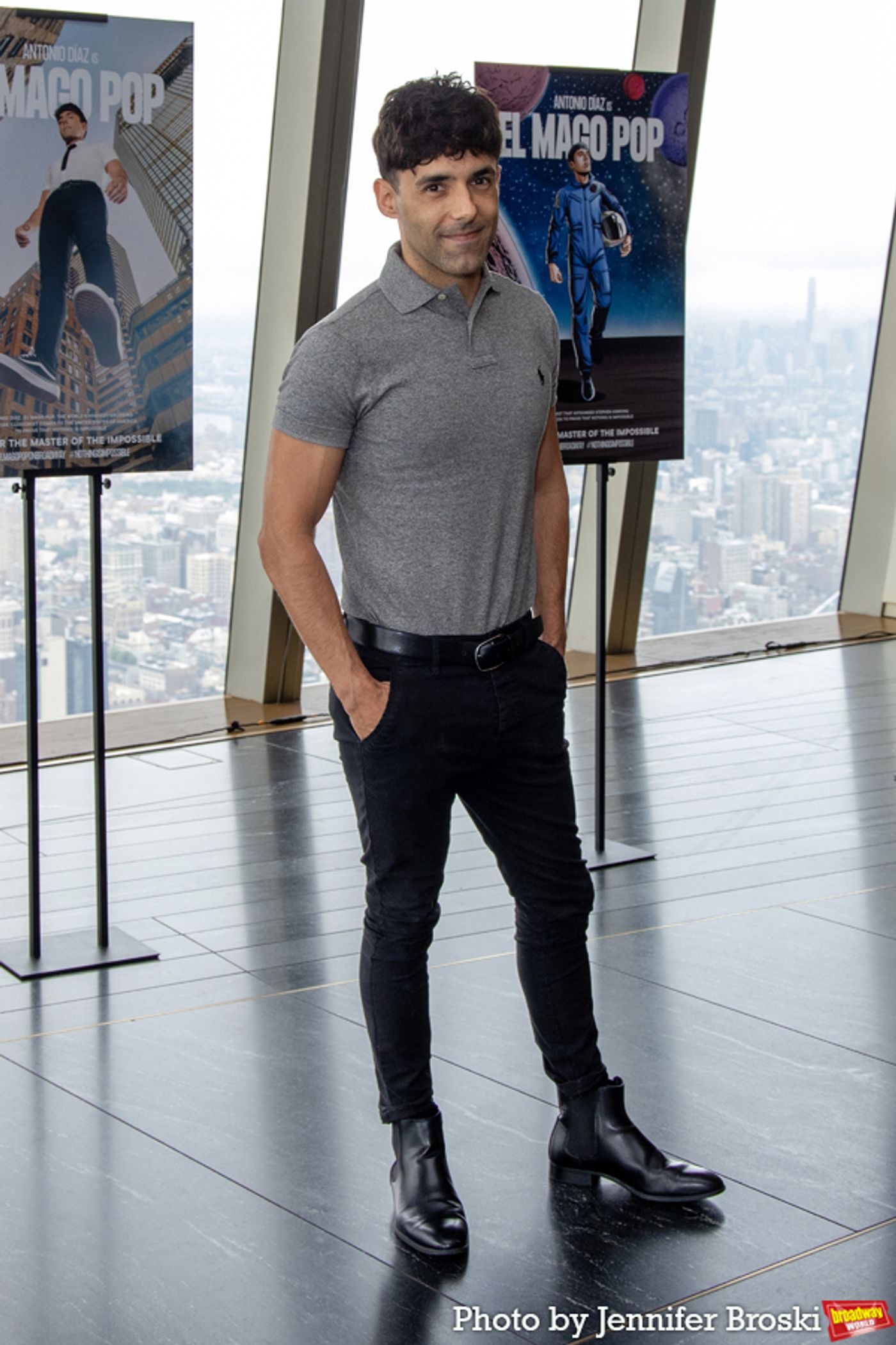 Photos: Antonio Díaz, El Mago Pop, Meets the Press Photos: Antonio Díaz, El Mago Pop, Meets the Press Image